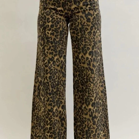 Judy Blue Leopard Print Wide-Leg Pants - Picture 3 of 3